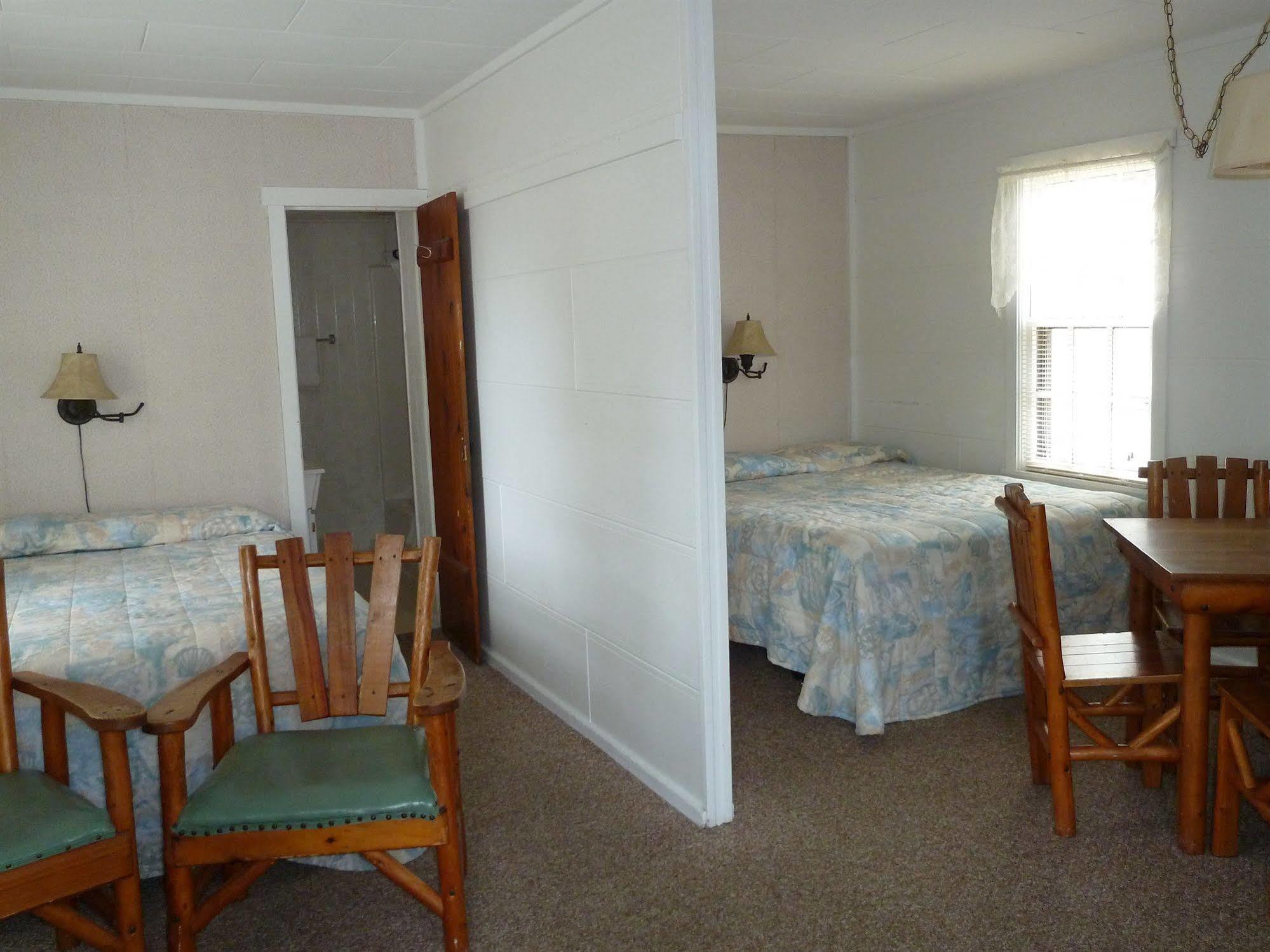 Beach House Lakeside Cottages Mackinaw City Esterno foto